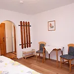 Ferienwohnung-susanne-im-gaestehaus-bergfrieden * Bayersoien