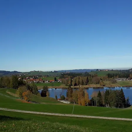 Ferienwohnung-susanne-im-gaestehaus-bergfrieden 아파트 Bayersoien