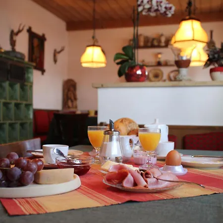 Ferienwohnung-susanne-im-gaestehaus-bergfrieden * Bayersoien