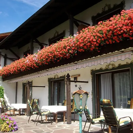 아파트 Ferienwohnung-susanne-im-gaestehaus-bergfrieden