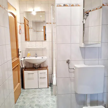 Ferienwohnung-susanne-im-gaestehaus-bergfrieden Lejlighed *